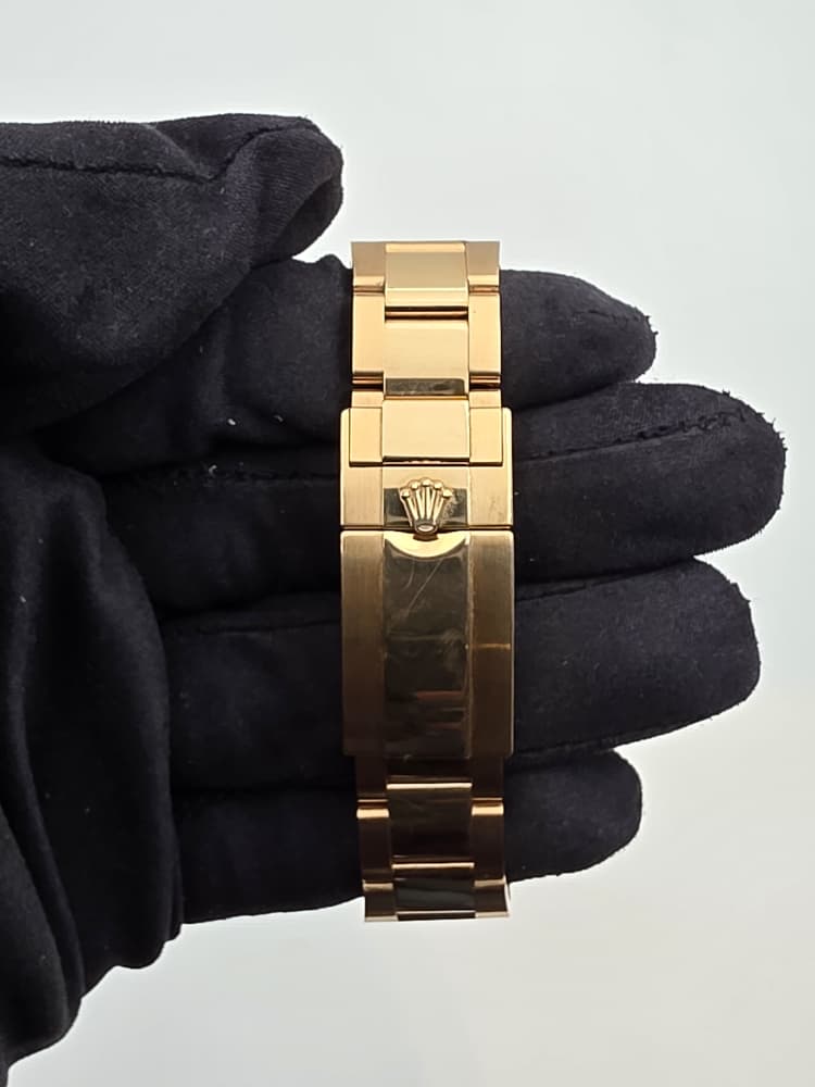 Rolex Cosmograph Daytona "Pikachoo" in Yellow Gold